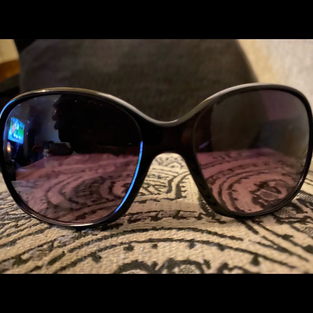 Women’s Black Oakley Sunglasses